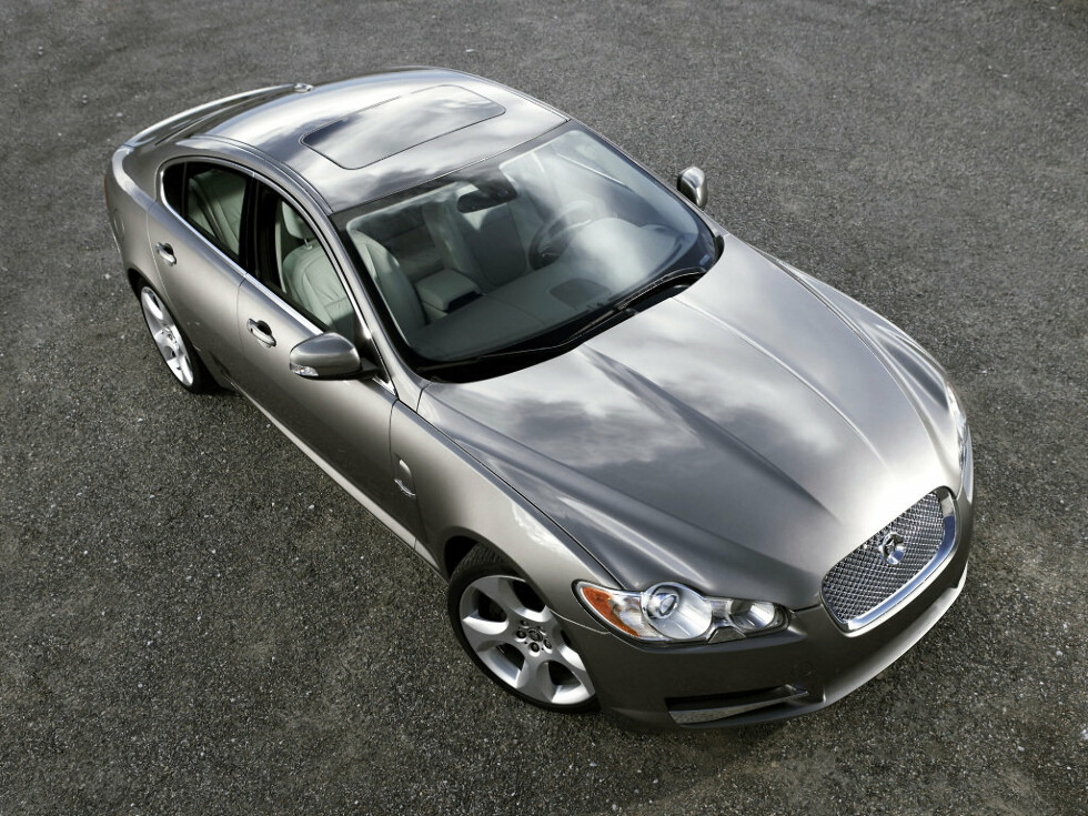 Коврики текстильные "Классик" для Jaguar XF I (седан / X250) 2007 - 2011, темно-серые, 4шт.